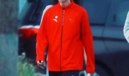 王一博最新吃瓜爆料视频,娱乐圈幕后真相大曝光！